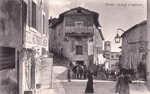 # ASSISI: A PORTA S. FRANCESCO