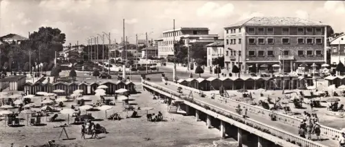 # SENIGALLIA: STRAND UND PLATZ DER FREIHEIT 1956 (LANGE POSTKARTE)