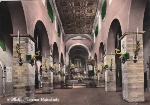 # MELFI: INNENRAUM KATHEDRALE