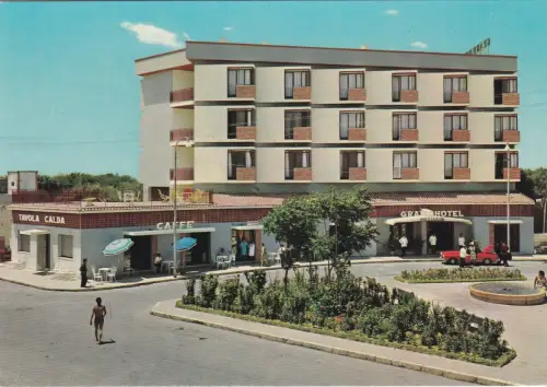# METAPONTO LIDO: GRAND HOTEL TASCHE