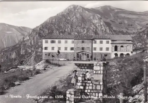 # USSITA - FRONTIGNANO: DOMUS E MONTE BICCO