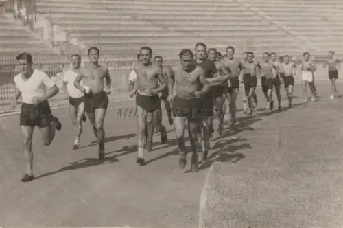 * FUSSBALL - Training Ambrosiana Inter, Giuseppe Meazza - Foto L.Bordin 1930/40