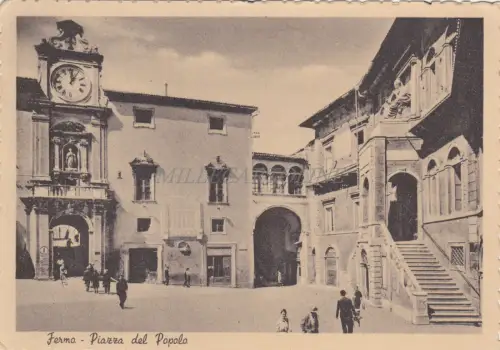 FERMO - Piazza del Popolo