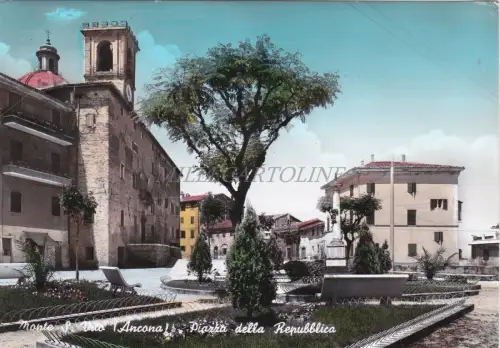 MONTE S. VITO - Piazza della Repubblica 1967