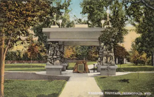 WYOMING - Washakie Fountain, Thermopilis