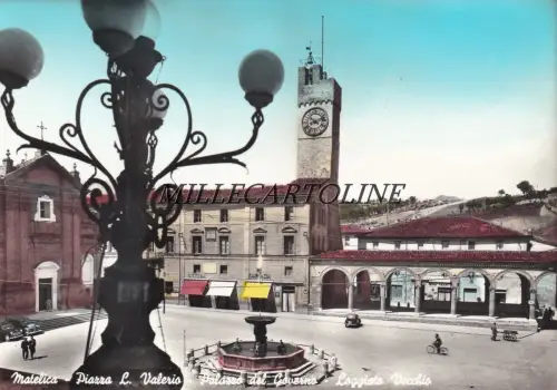 MATELICA: Piazza L. Valerio - Palazzo del Governo - Loggiato Vecchio 1963