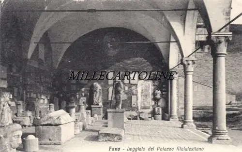 FANO: Loggiato del Palazzo Malatestiano
