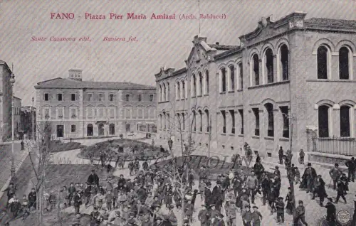 FANO: Piazza Pier Maria Amiani