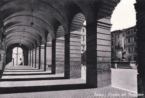 OSIMO: Portico del Municipio