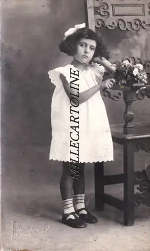 GEWICHT: Fotostudio Rossi - Antonina Roberti als Kind