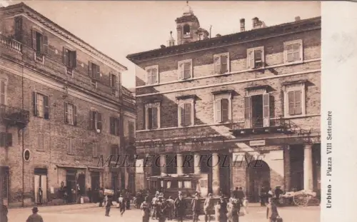 URBINO. Piazza VIII Settembre