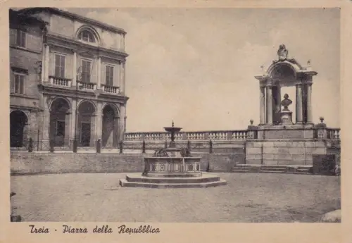 TREIA: Piazza della Repubblica 1950