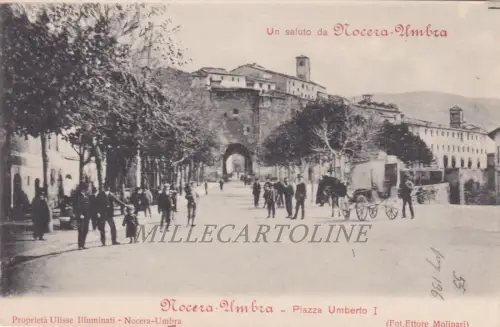 NOCERA UMBRA: Piazza Umberto I