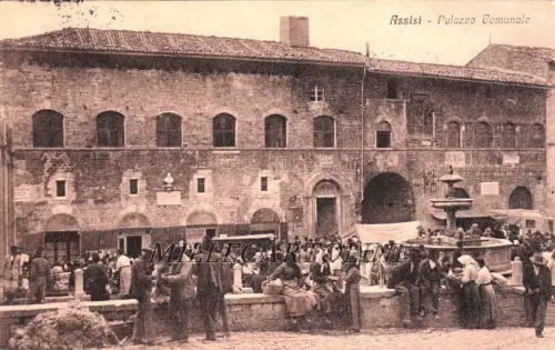 ASSISI: Palazzo Comunale 1923