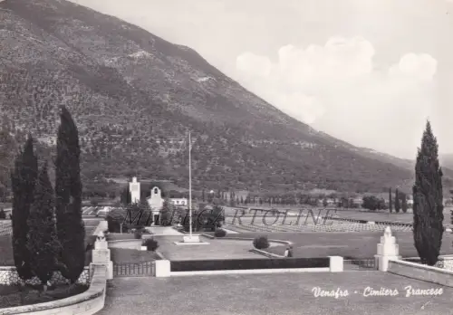 VENAFRO: Französischer Friedhof