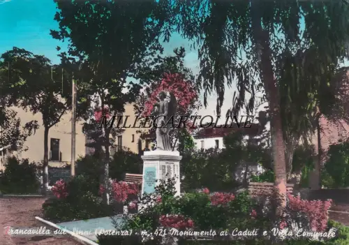 FRANCAVILLA SUL SINNI: Gefallenenkmal und Stadtvilla