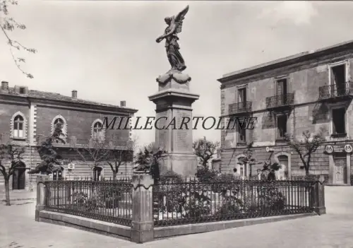 FORENZA: Gefallenenkmal 1960