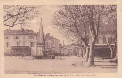 * FRANKREICH - St.Maximin la Ste Beaume - La Place Malherbe, Route d'Aix