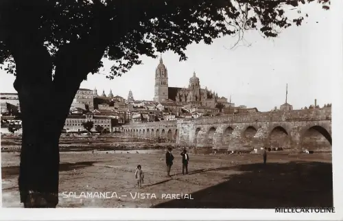 SPANIEN - Salamanca - Teilansicht der Stadt