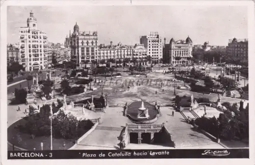 SPANIEN - Barcelona - Plaza de Cataluna in Richtung Levante - Foto Postkarte 1952