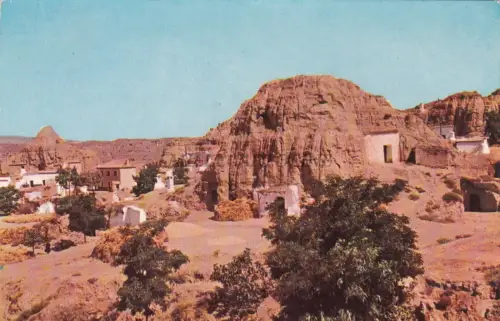 SPANIEN - Purullena - Blick auf die Höhlen