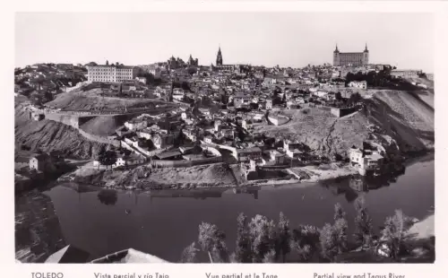 SPANIEN - Toledo - Teilansicht und Fluss Tejo