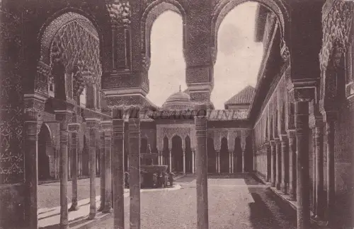 SPANIEN - Granada - Alhambra - Patio de los Leones - Übersicht