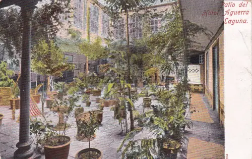 SPANIEN - Kanarische Inseln - San Cristobal - Teneriffa - Patio del Hotel Aguerra Laguna
