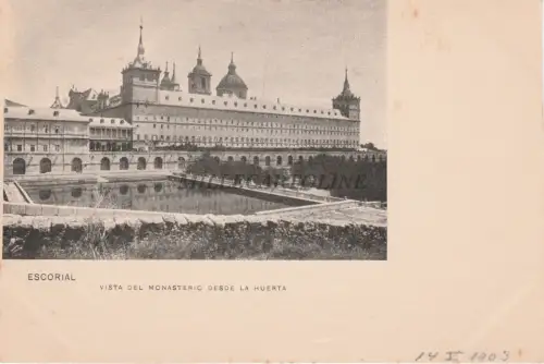SPANIEN - Escorial - Blick auf das Kloster vom Garten