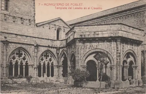 SPANIEN - Kloster Poblet - Waschtischtempel im Kreuzgang
