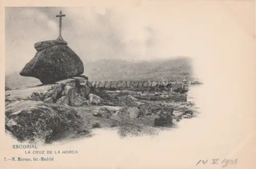 SPANIEN - Escorial - La Cruz de la Horca