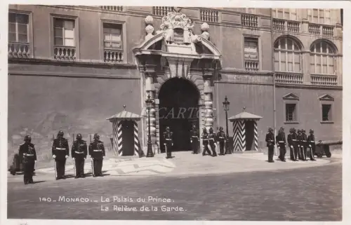 MONACO - Le Palais du Prince - La Releve de la Garde - Foto Postkarte