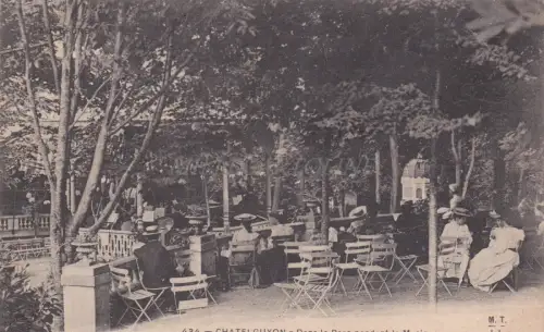 FRANKREICH - Chatel Guyon - Im Park während der Musik 1916