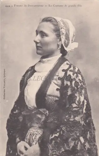 FRANKREICH - Femme de Douarnenez - Le Costume de Grande Fete