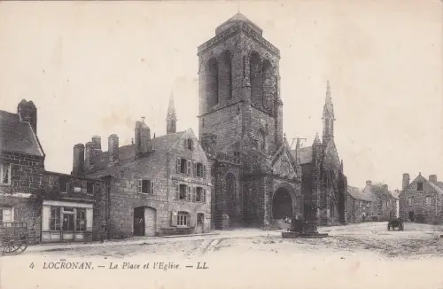 FRANKREICH - Locronan - La Place et l'Eglise