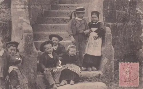 FRANKREICH - Huelgoat - Filles et Gars 1906