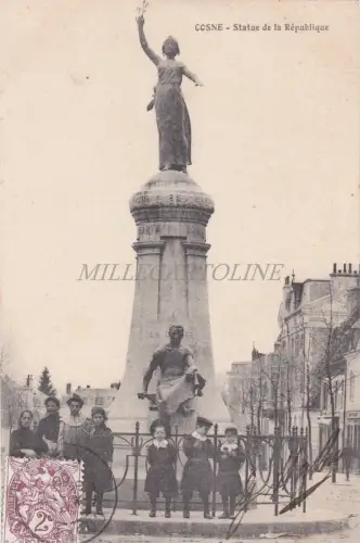 FRANKREICH - Cosne - Statue de la Republique 1908