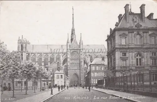FRANKREICH - Amiens - La Rue Robert de Luzarches