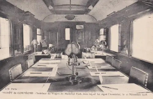 FRANKREICH - Compiègne - Wagon du Marschall Foch, in dem der Waffenstillstand unterzeichnet wurde