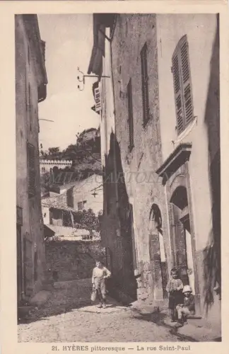 FRANKREICH - Hyères - La Rue Saint Paul