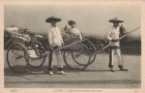 FRANKREICH - Lyon - Les Pouss Pouss Chinois