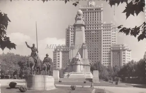 SPANIEN - Madrid - Plaza de Espana - Foto Postkarte 1953