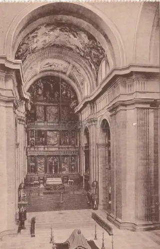 SPANIEN - El Escorial - Innenraum der Kirche