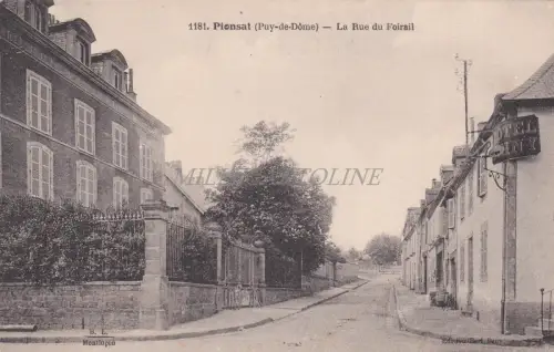 FRANKREICH - Pionsat - La Rue du Foirail