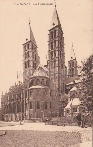 BELGIEN - Tournai - La Cathédrale 2