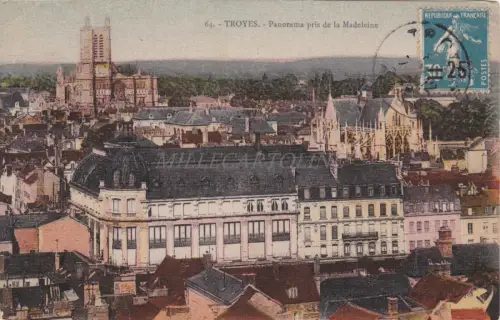 FRANKREICH - Troyes, Panorama von der Madeleine