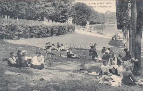 FRANKREICH - Parc de St. Cloud, wöchentliche Ruhezeit