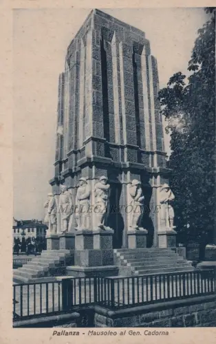 PALLANZA: Mausoleum von Gen. Cadorna