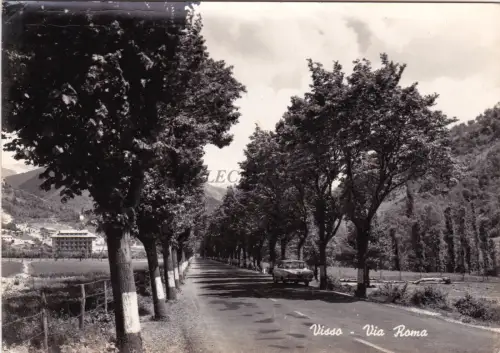 VISSO - Via Roma