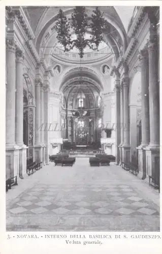 NOVARA - Innenraum der Basilika St. Gaudenzio
